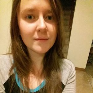 Meet your Posher, Caitlin